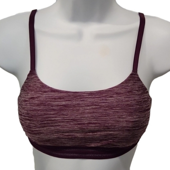 Victoria's Secret Mesh Cut Out Sports Bra - Picture 1 of 4